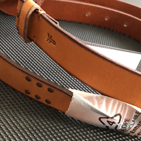 FRYE (XL) leather belt studded - Picture 4 of 11